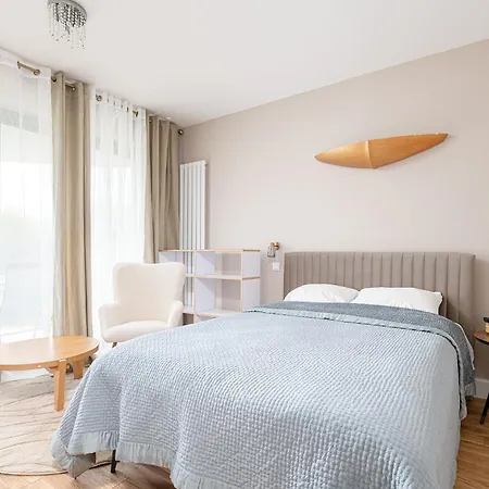Appartement Rentplanet - *